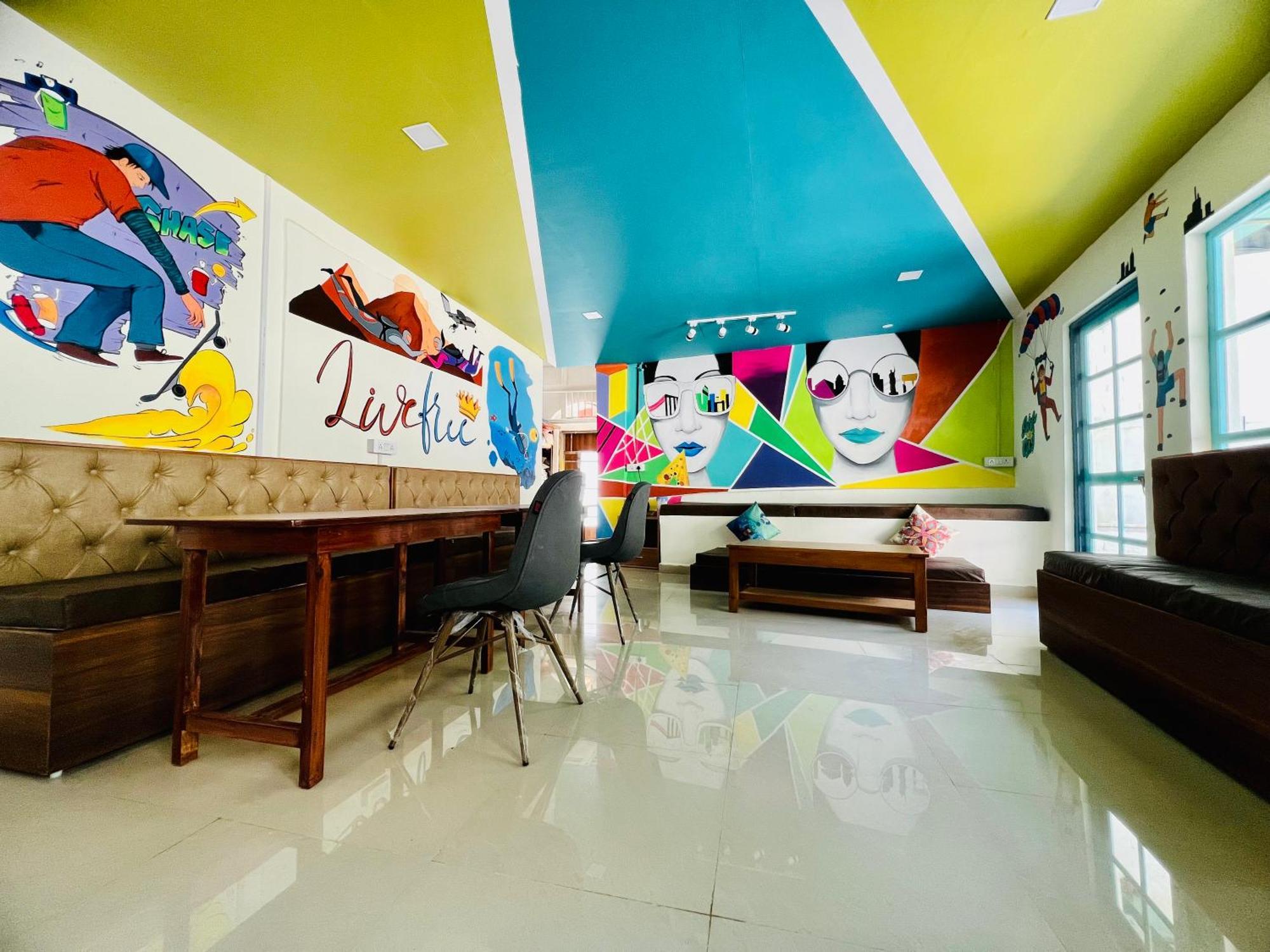 Live Free Hostel, Mcleodganj McLeod Ganj Exterior photo